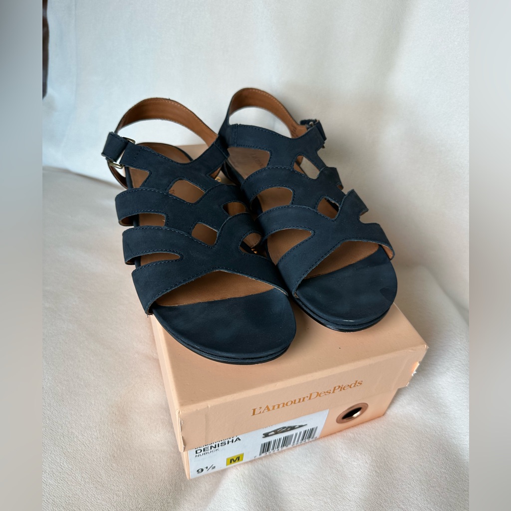 L’amour Des Pieds Denisha Navy Sz 9.5